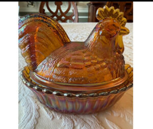 Mosser Glass for Rosso Rooster on nest 5.5" Amber carnival